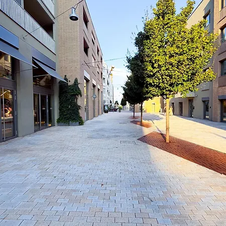 Design - Steps From The Castle And Danube Daire *